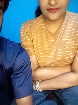 CoupleShow 432 online show from November 17, 2025, 2:21 pm