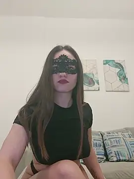 DeepLongHot online show from December 14, 2025, 9:53 pm