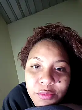 Snapshot of NickiiiNova chatting on November 11, 2025, 5:35 am NickiiiNova online show from November 11, 2025, 5:35 am