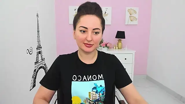 NoraSimons online show from March 22, 2026, 5:43 am