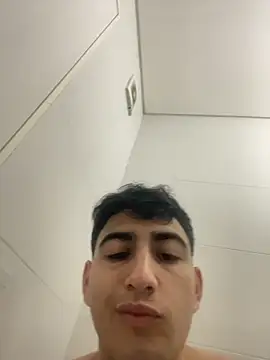 Snapshot of Gduende7 chatting on November 16, 2025, 7:13 am Gduende7 online show from November 16, 2025, 7:13 am