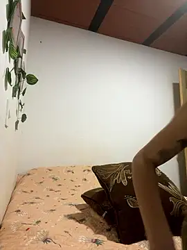 Evelinmiller97 online show from January 14, 2026, 12:58 am