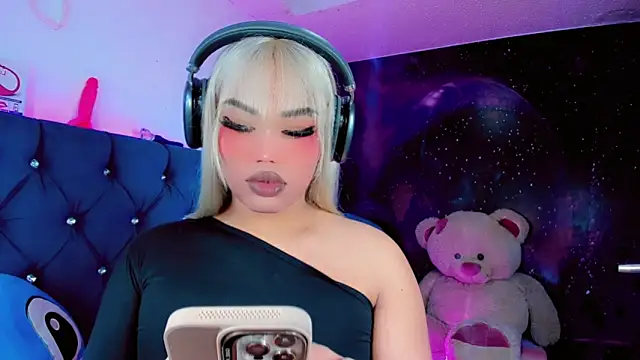 Snapshot of Alannys_xHotx chatting on February 27, 2026, 11:37 pm Alannys xHotx online show from February 27, 2026, 11:37 pm