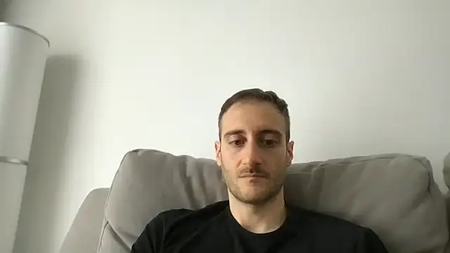 Snapshot of LukaShyGuy chatting on April 19, 2026, 12:17 pm LukaShyGuy online show from April 19, 2026, 12:17 pm