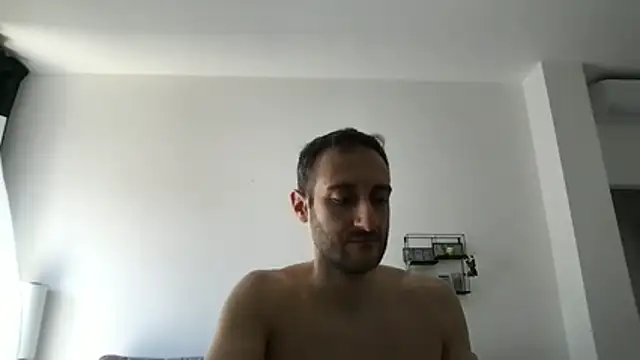 Snapshot of LukaShyGuy chatting on May 27, 2026, 8:43 am LukaShyGuy online show from May 27, 2026, 8:43 am
