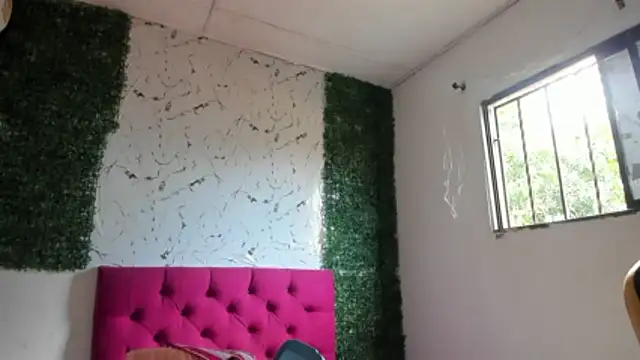 Snapshot of emily_stars1 chatting on January 16, 2026, 8:57 pm emily stars1 online show from January 16, 2026, 8:57 pm