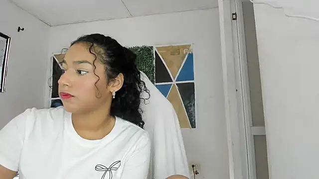 Snapshot of emily_stars1 chatting on February 23, 2026, 6:52 pm emily stars1 online show from February 23, 2026, 6:52 pm