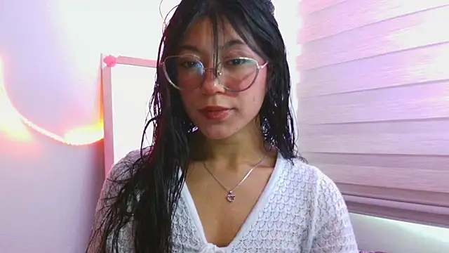 LissyM online show from April 21, 2026, 8:48 pm