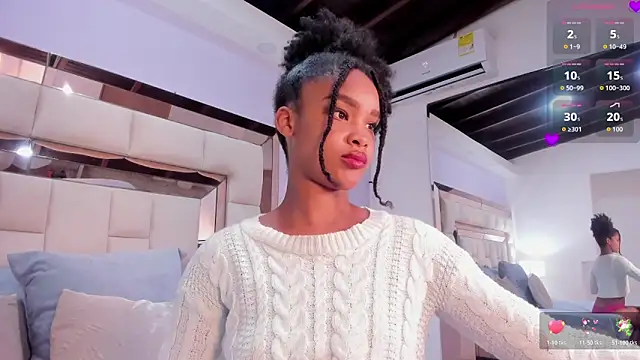 karolebonyy online show from November 12, 2025, 5:28 pm