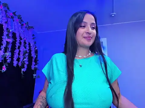 Snapshot of Gabyy_Cooper_ chatting on May 13, 2026, 2:07 am Gabyy Cooper online show from May 13, 2026, 2:07 am