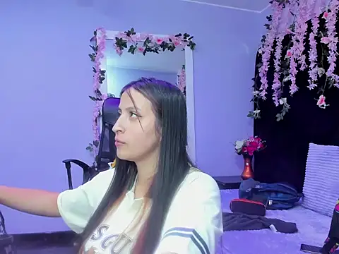 Gabyy Cooper  online show from December 3, 2025, 12:23 am