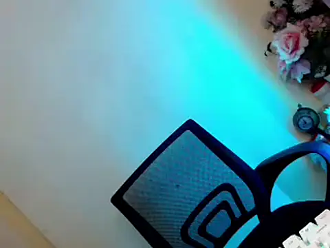 Snapshot of sassysiren28 chatting on February 5, 2026, 2:57 pm sassysiren28 online show from February 5, 2026, 2:57 pm