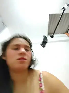 Kitty Kalifa online show from April 18, 2026, 3:53 am