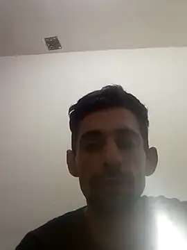 elperri2025 online show from October 27, 2025, 4:35 am