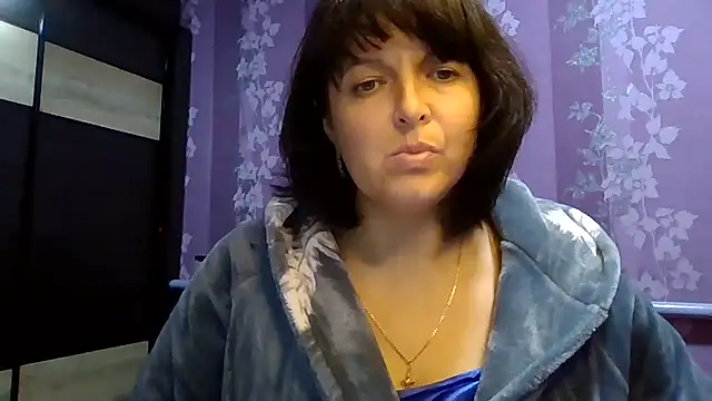 CountessLuna online show from October 27, 2025, 12:39 pm