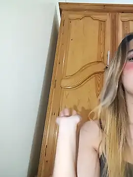 indilasixeey online show from January 13, 2026, 5:22 am