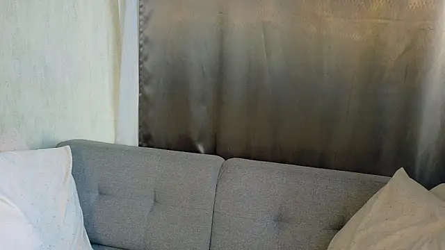 Biancka  online show from April 2, 2026, 4:52 am