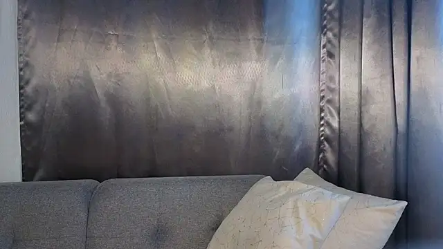 Snapshot of Biancka_ chatting on February 26, 2026, 5:18 am Biancka online show from February 26, 2026, 5:18 am