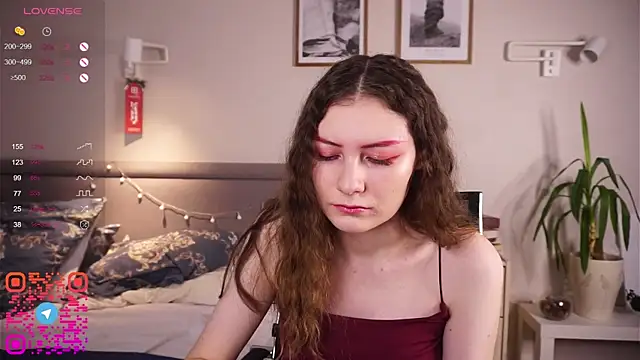 Snapshot of MegganKinson chatting on February 11, 2026, 5:40 am MegganKinson online show from February 11, 2026, 5:40 am