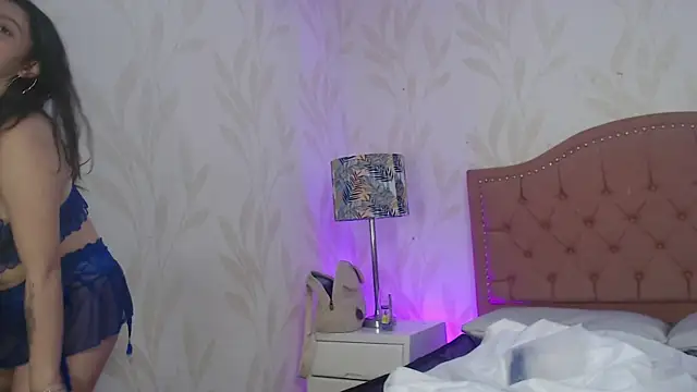 Emmy Palacios online show from November 28, 2025, 12:16 pm