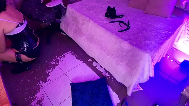 Roxanne Han online show from March 18, 2026, 12:19 pm