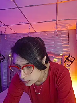 Roxanne Han online show from February 10, 2026, 11:42 am