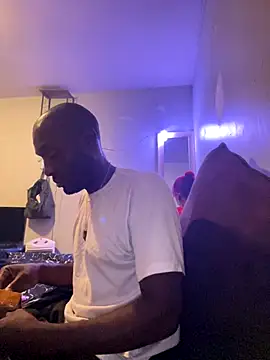 DiabloDicc74 online show from October 28, 2025, 8:13 am