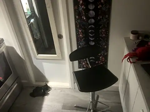 elliepixie online show from October 25, 2025, 5:28 am