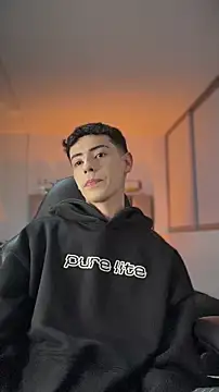 Sebastian Reed online show from March 3, 2026, 4:41 am