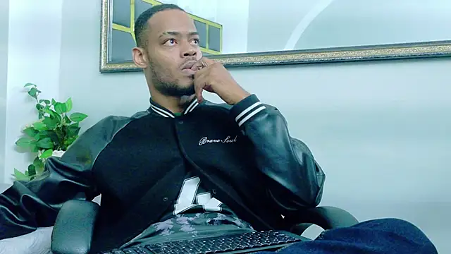 Neytanmalcon online show from November 18, 2025, 9:29 pm