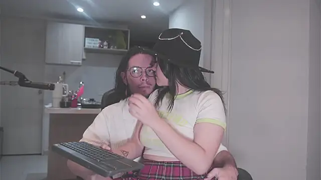 dan and daya online show from November 10, 2025, 2:27 am