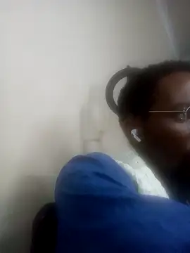 Snapshot of Blck420 chatting on November 15, 2025, 6:12 pm Blck420 online show from November 15, 2025, 6:12 pm