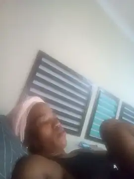 Snapshot of Blck420 chatting on October 28, 2025, 3:51 am Blck420 online show from October 28, 2025, 3:51 am