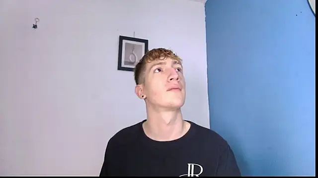 Erick Taylor3 online show from April 18, 2026, 6:43 pm