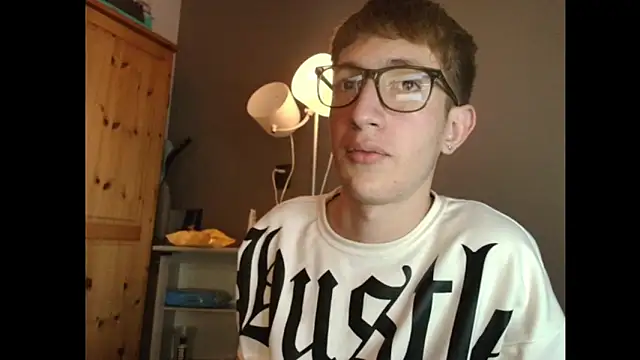 Erick Taylor3 online show from December 21, 2025, 8:20 pm