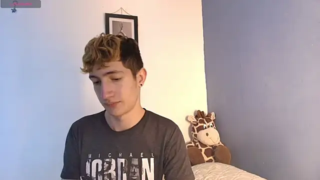 Snapshot of Erick_Taylor3 chatting on July 13, 2026, 8:19 pm Erick Taylor3 online show from July 13, 2026, 8:19 pm