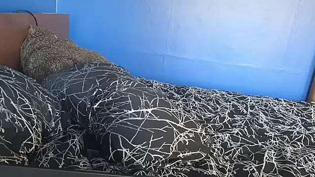 TsZoey13 online show from November 15, 2025, 8:24 pm