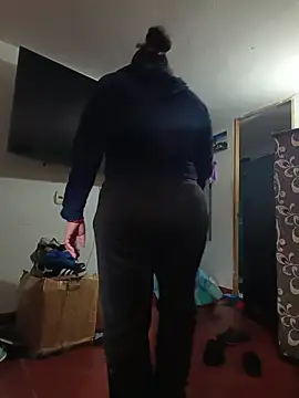 Snapshot of marimar_24 chatting on October 28, 2025, 12:04 pm marimar 24 online show from October 28, 2025, 12:04 pm