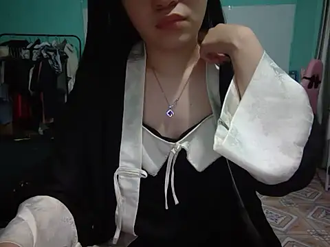 May2k2 online show from October 24, 2025, 11:59 pm