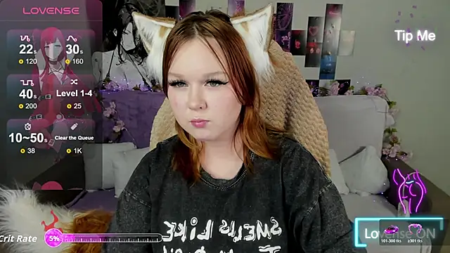 Lovly Vixen online show from November 19, 2025, 5:13 pm