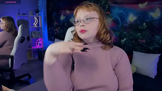 LottieReed online show from November 28, 2025, 5:02 pm