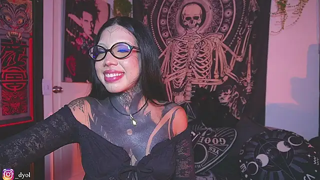 Dalia Vorhees online show from February 12, 2026, 1:49 am