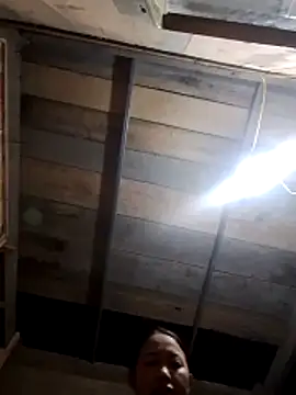 TRIEUTRIEU20 online show from November 18, 2025, 12:59 am