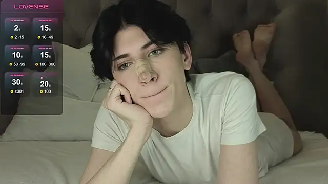 Oliver star boy  online show from February 22, 2026, 4:19 pm