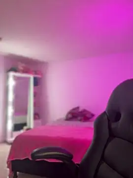 amber white15 online show from January 11, 2026, 5:25 am