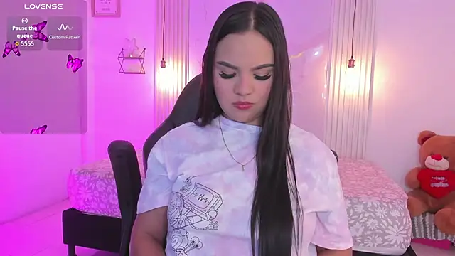 amber white15 online show from March 27, 2026, 5:16 am