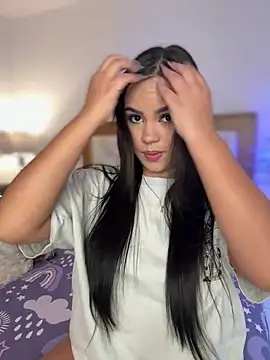 amber white15 online show from November 14, 2025, 12:36 am