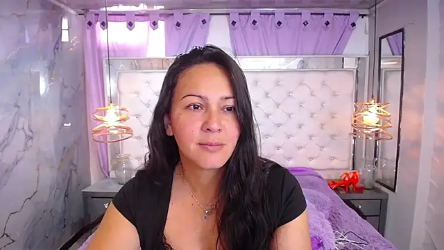 Melissa-roberts online show from October 29, 2025, 7:24 pm