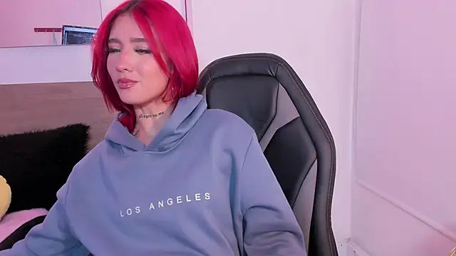 Snapshot of Katta_Martini_ chatting on November 21, 2025, 2:16 pm Katta Martini online show from November 21, 2025, 2:16 pm