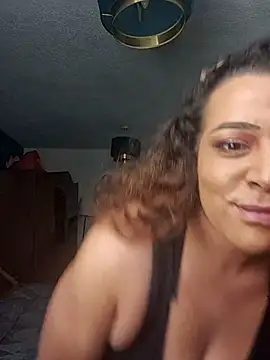 Snapshot of BubblesLovexox chatting on October 24, 2025, 9:52 am BubblesLovexox online show from October 24, 2025, 9:52 am